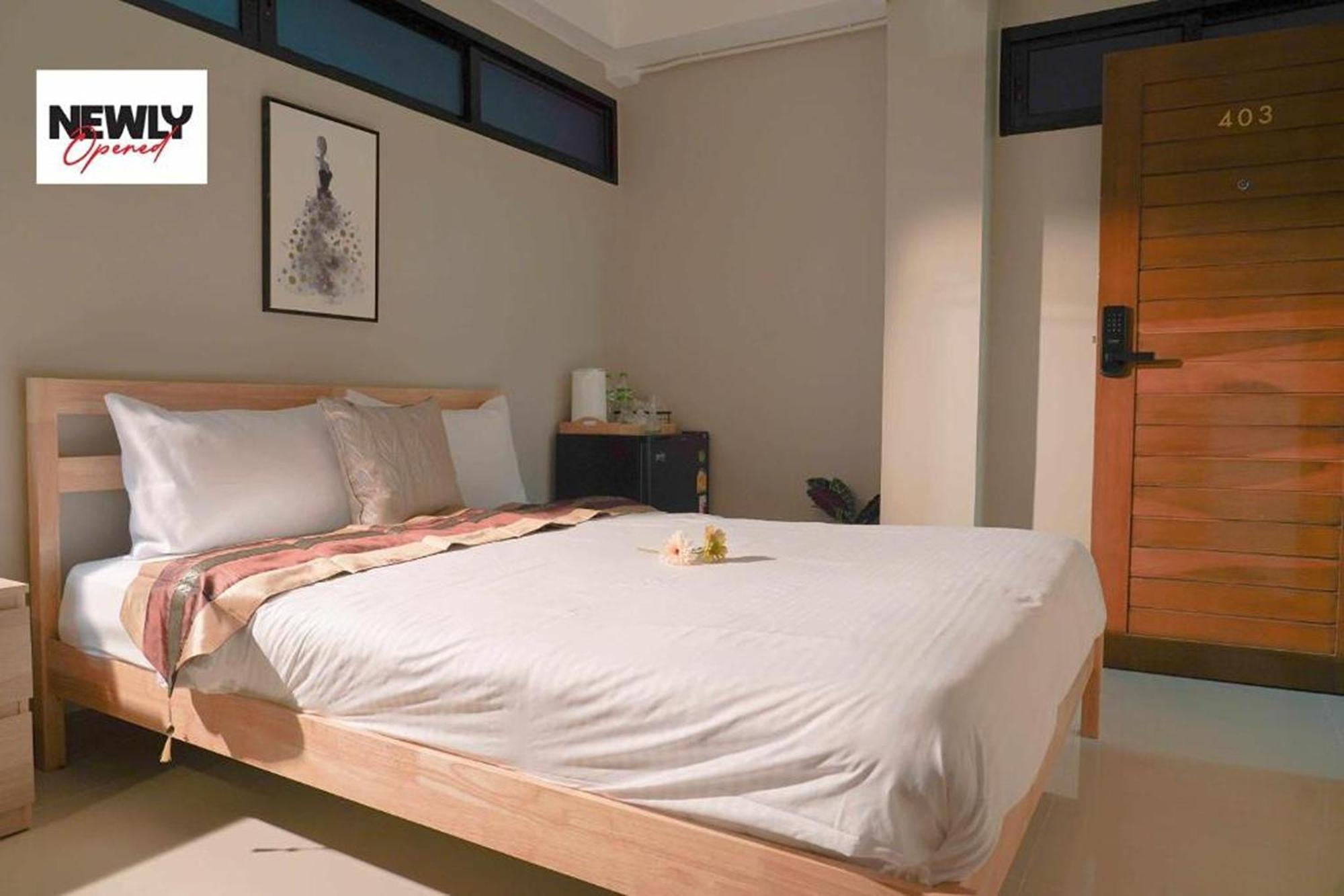 Bnb98 Silom Hotel Бангкок Экстерьер фото