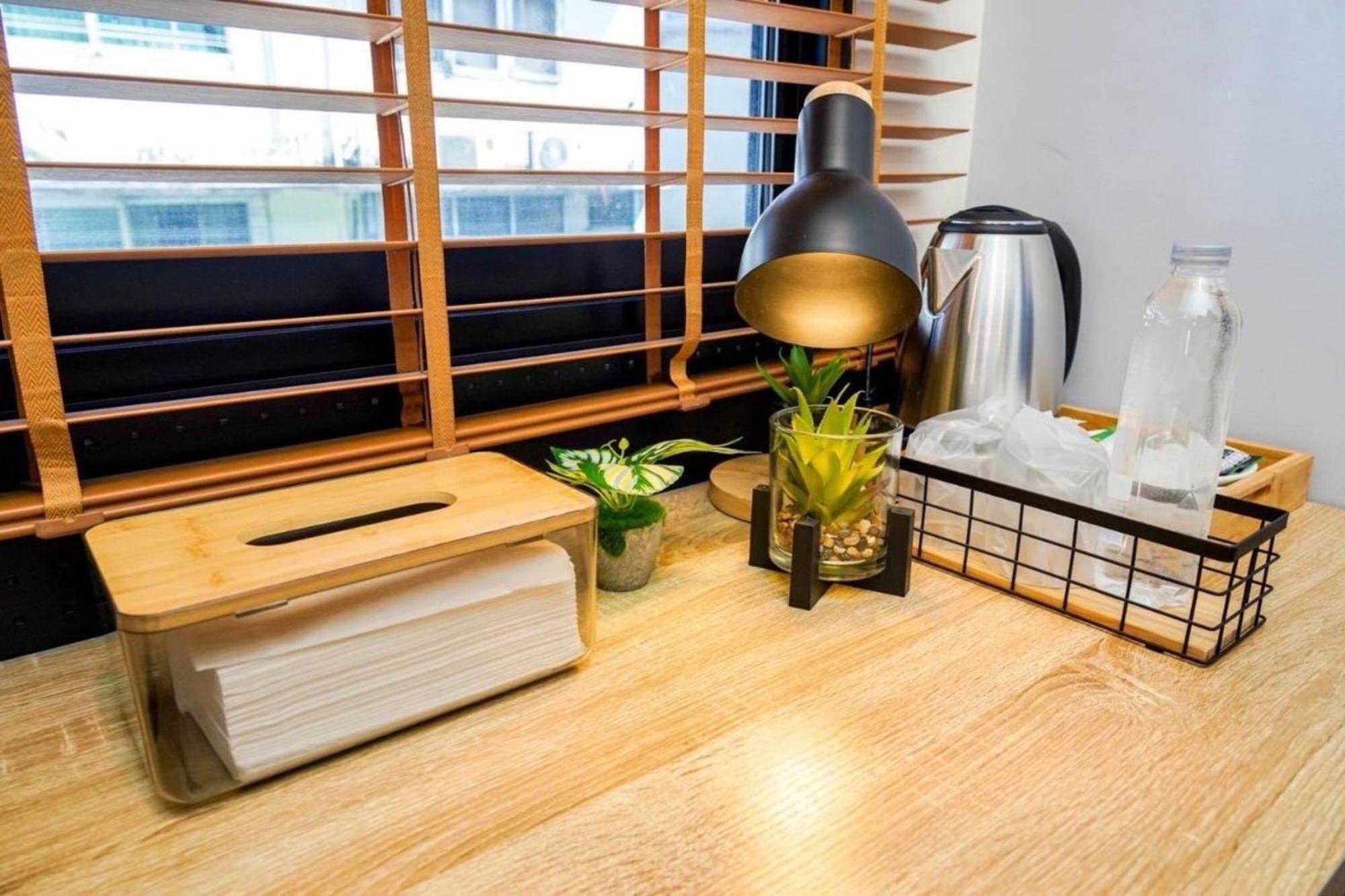 Bnb98 Silom Hotel Бангкок Экстерьер фото