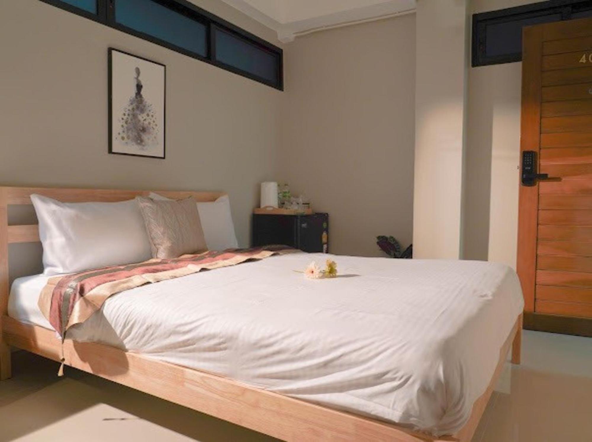 Bnb98 Silom Hotel Бангкок Экстерьер фото