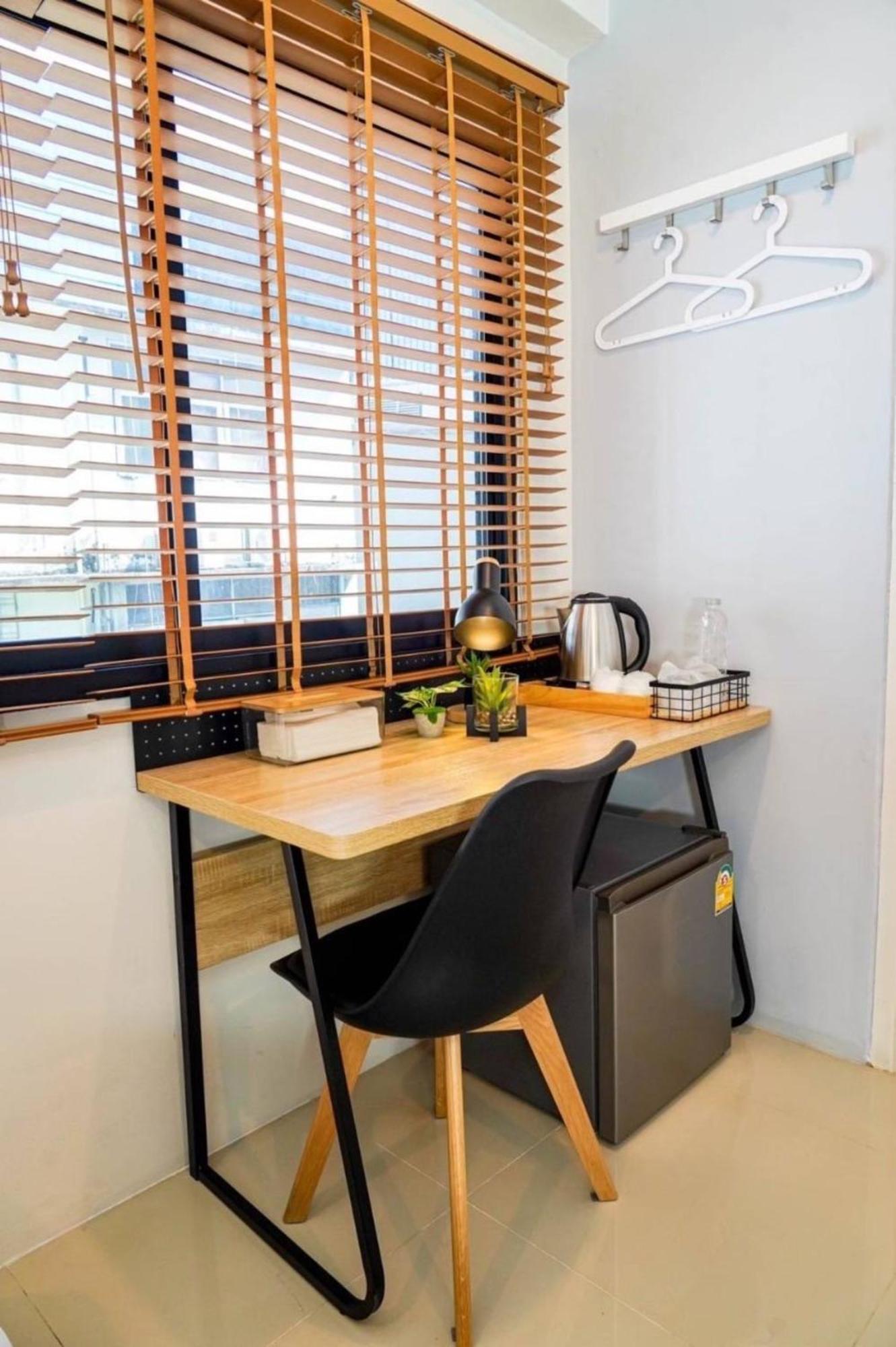 Bnb98 Silom Hotel Бангкок Экстерьер фото